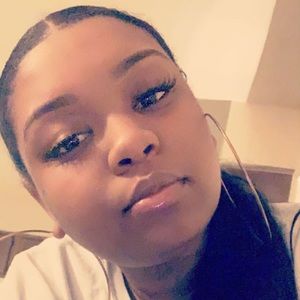 Meet your Posher, Dejah